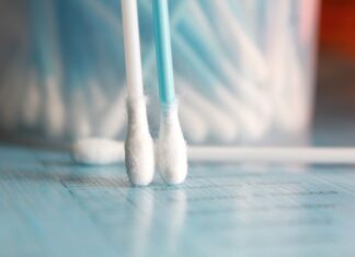 Po co waciki bezpyłowe? Po co waciki bezpyłowe?