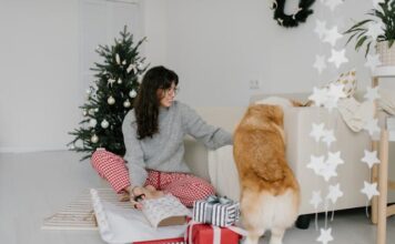 Bielizna świąteczna i piżamy świąteczne damskie – magia Bożego Narodzenia w modnym wydaniu Bielizna świąteczna